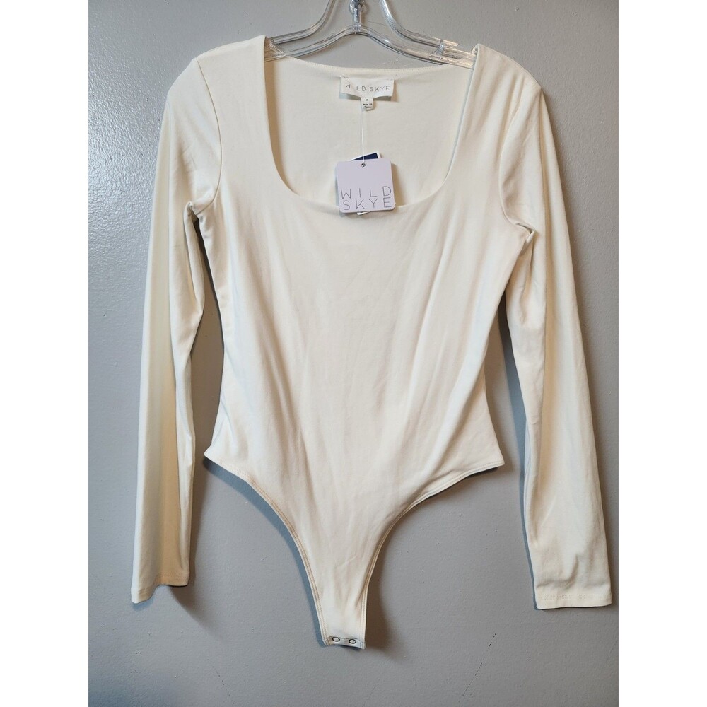 NWT Wild Skye Woman's Body Suit Size Medium  Cream Button Closure